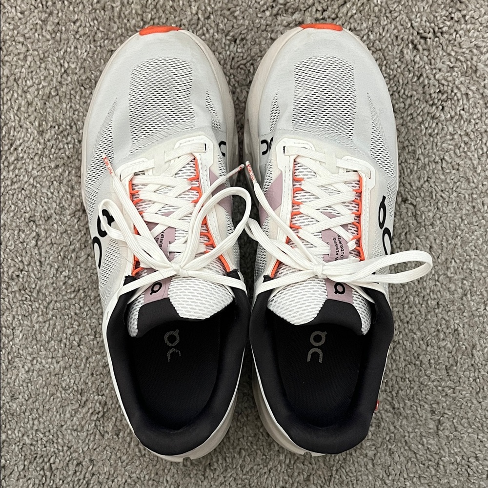 On Cloudsurfer Women’s Tennis Shoes Size 8.5